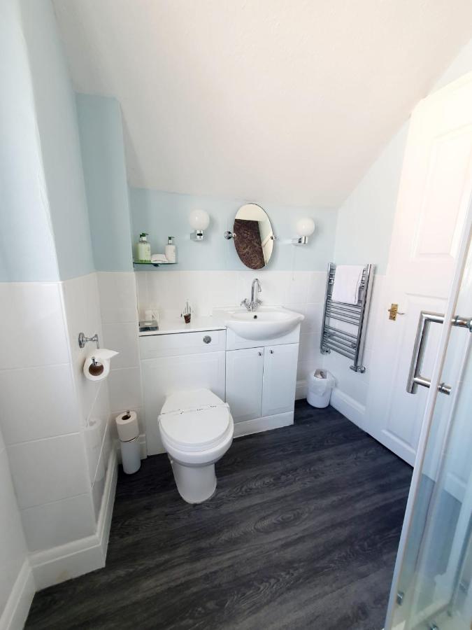 Guest house Cleave Court